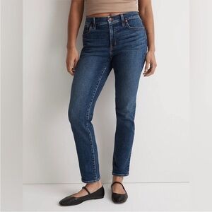 Madewell The Mid-Rise Perfect Vintage Jeans in deming wash Size 25